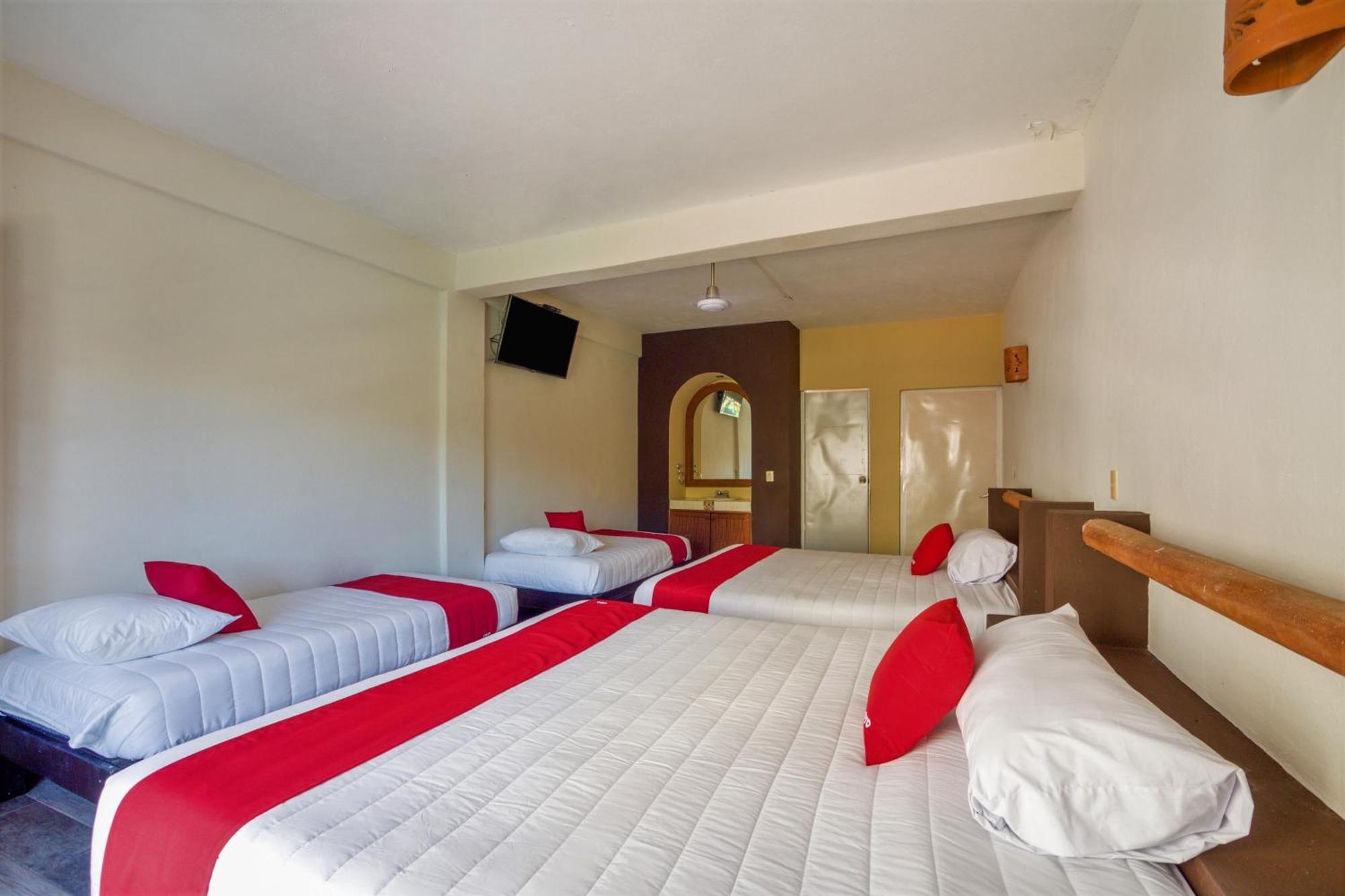 Oyo Lys, 4*